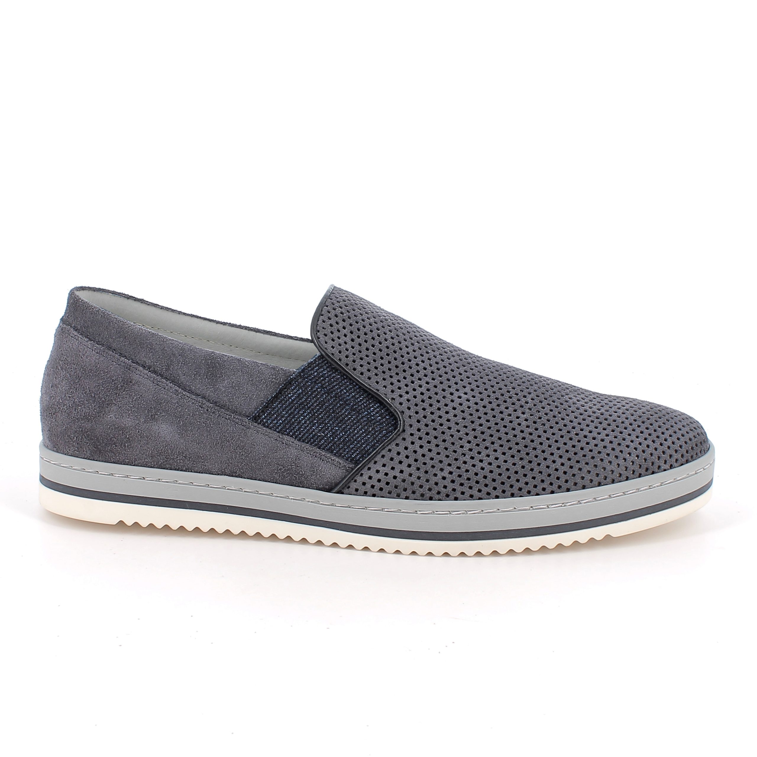 Igi-Co-Herrenschuh-2-scaled-1.jpg